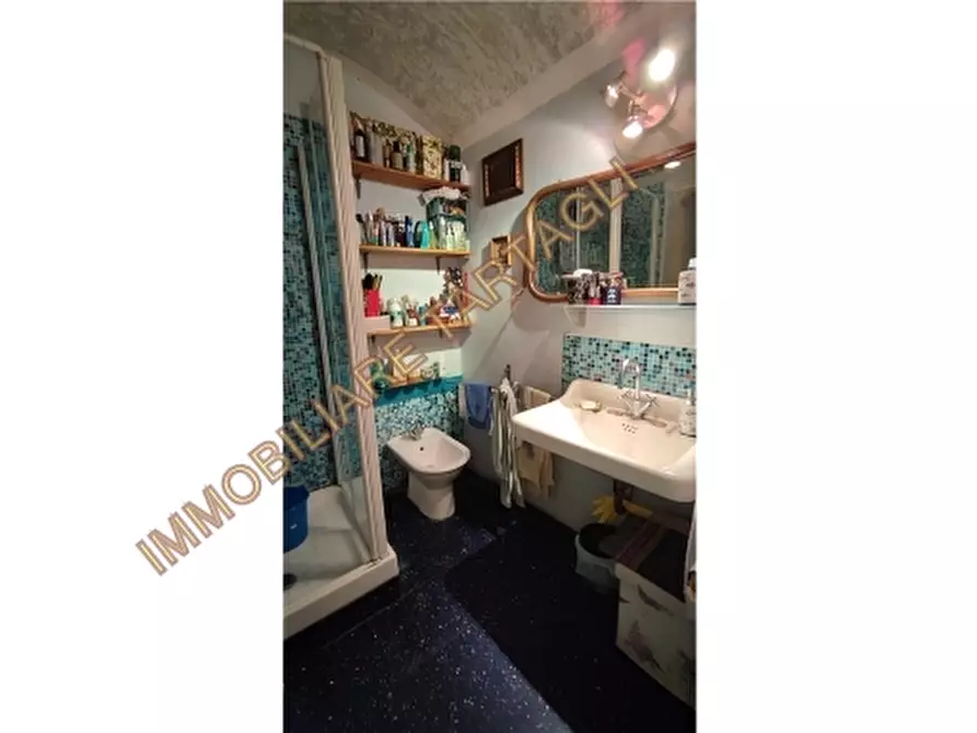 Immagine 20 di Appartamento in vendita  a Firenze