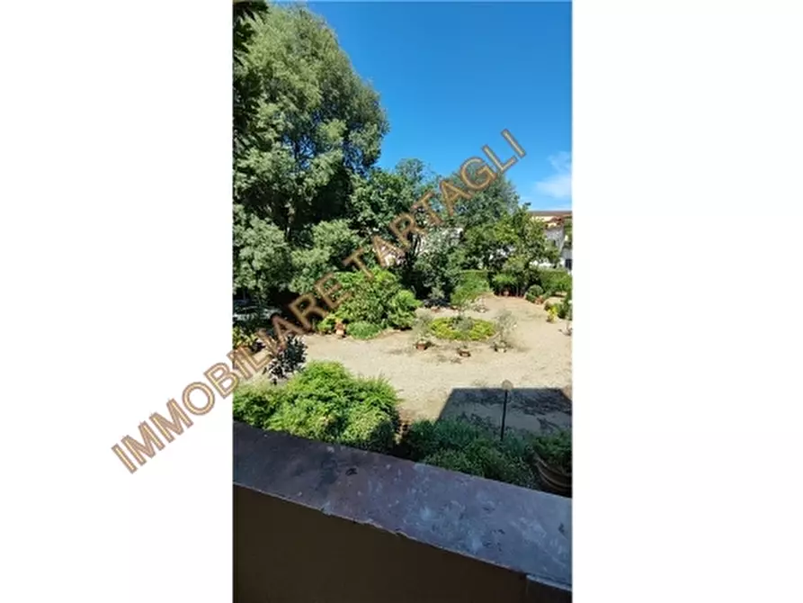 Immagine 30 di Appartamento in vendita  a Firenze