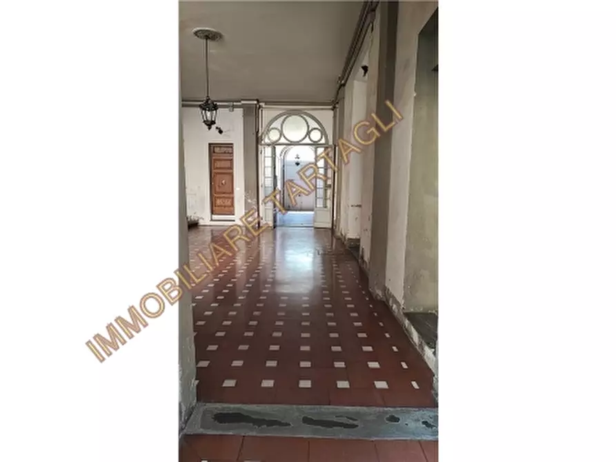 Immagine 33 di Appartamento in vendita  a Firenze