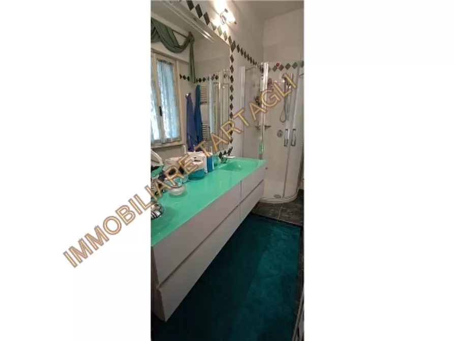 Immagine 30 di Appartamento in vendita  a Firenze