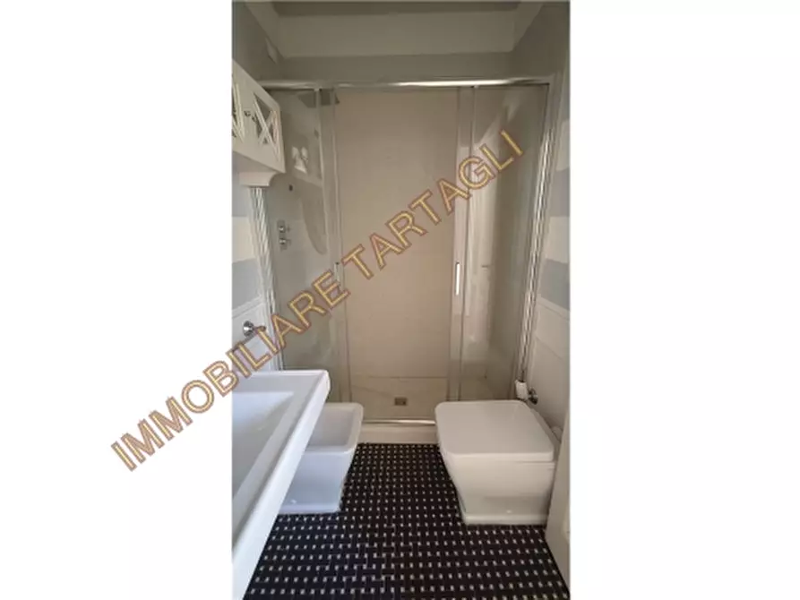 Immagine 13 di Appartamento in affitto  a Firenze