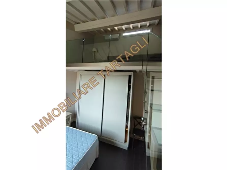 Immagine 11 di Appartamento in affitto  a Firenze