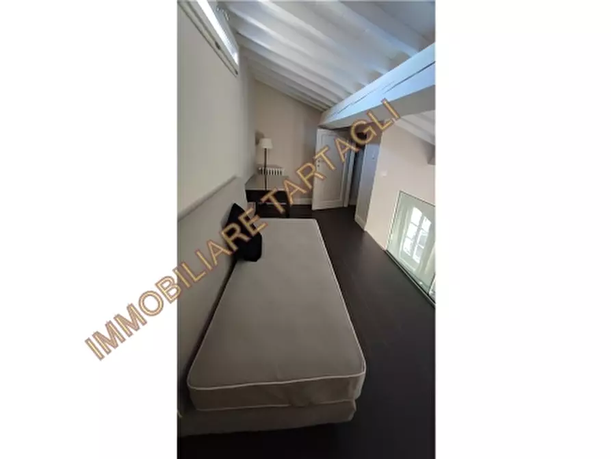 Immagine 17 di Appartamento in affitto  a Firenze