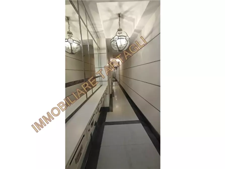 Immagine 27 di Appartamento in affitto  a Firenze