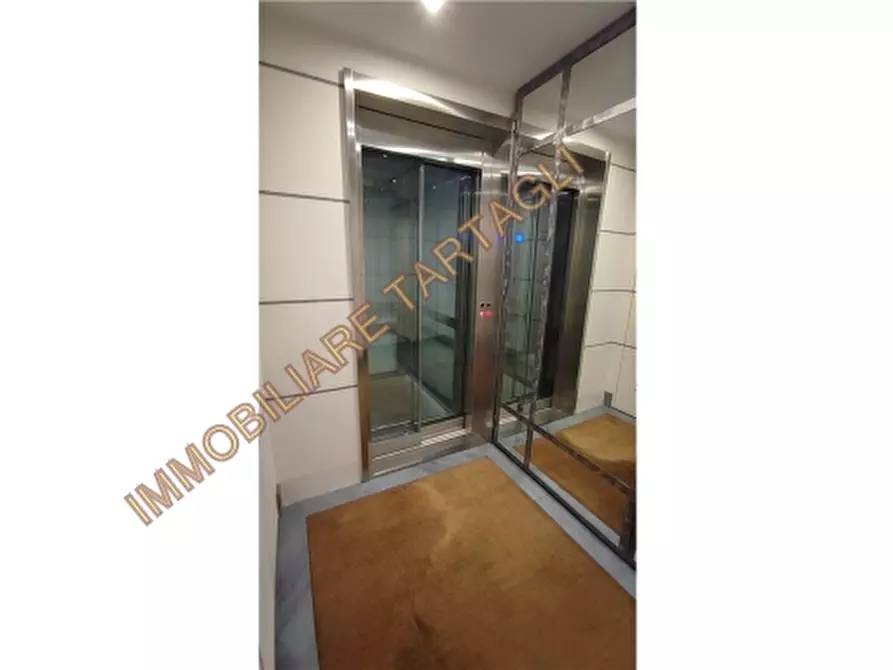 Immagine 28 di Appartamento in affitto  a Firenze