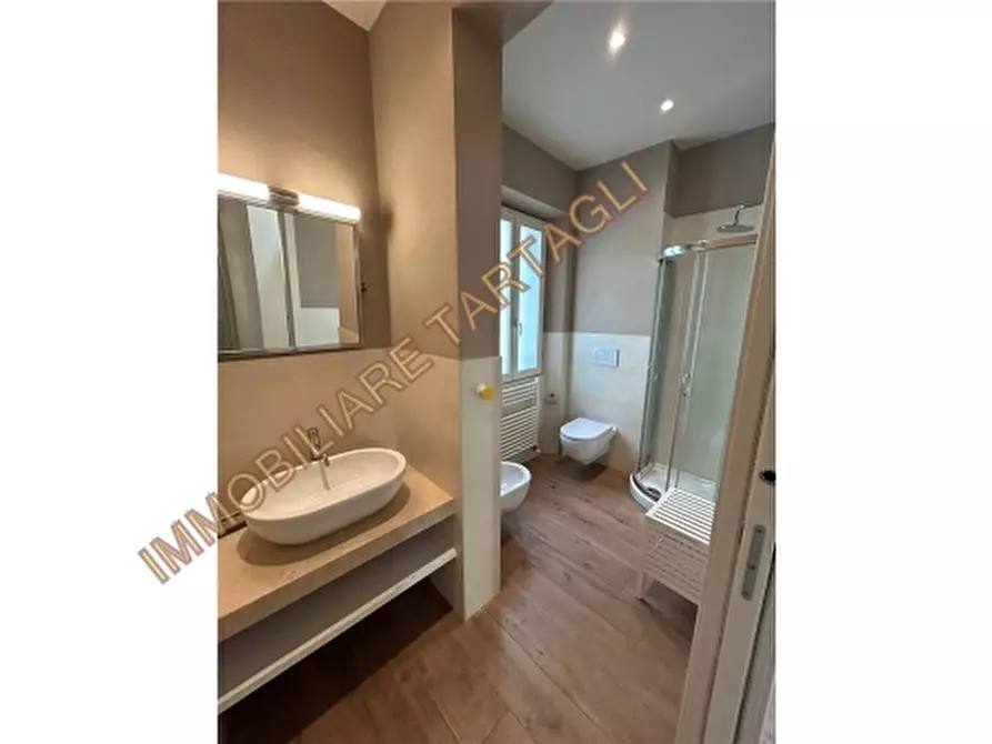 Immagine 12 di Appartamento in affitto  a Firenze