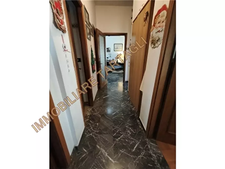 Immagine 22 di Appartamento in vendita  a Firenze