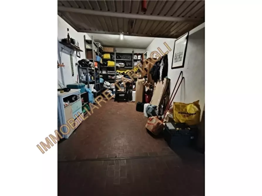 Immagine 30 di Appartamento in vendita  a Firenze