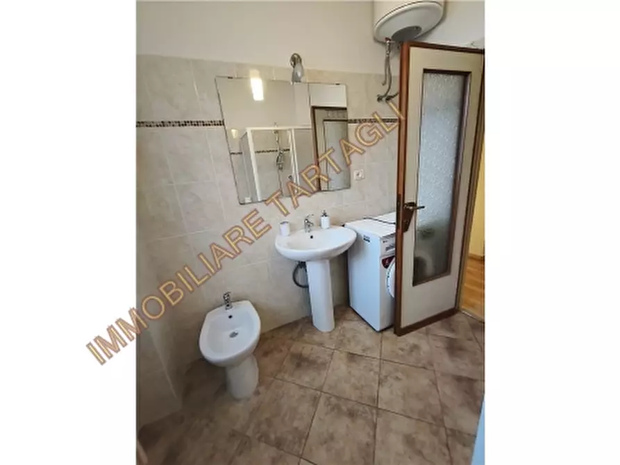 Immagine 18 di Appartamento in vendita  a Firenze