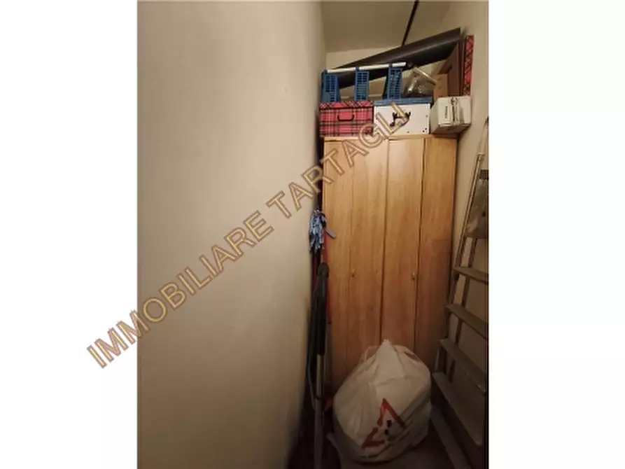 Immagine 19 di Appartamento in vendita  a Firenze