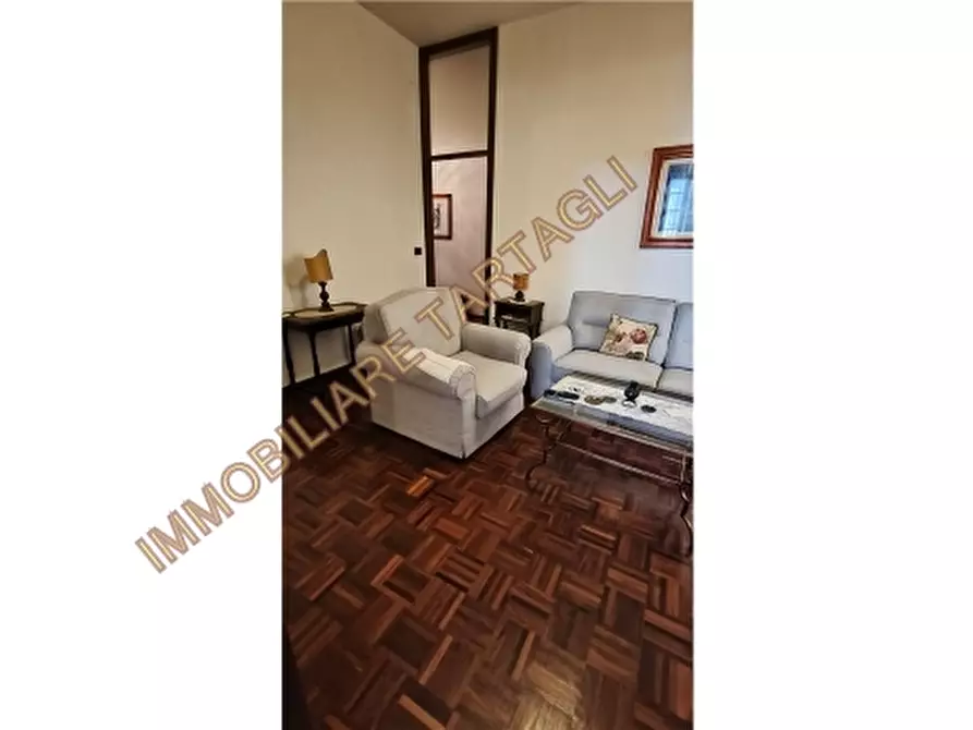 Immagine 5 di Appartamento in vendita  a Firenze