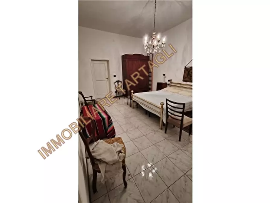 Immagine 16 di Appartamento in vendita  a Firenze