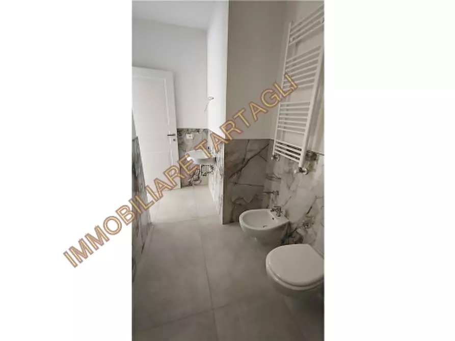 Immagine 7 di Appartamento in vendita  a Firenze