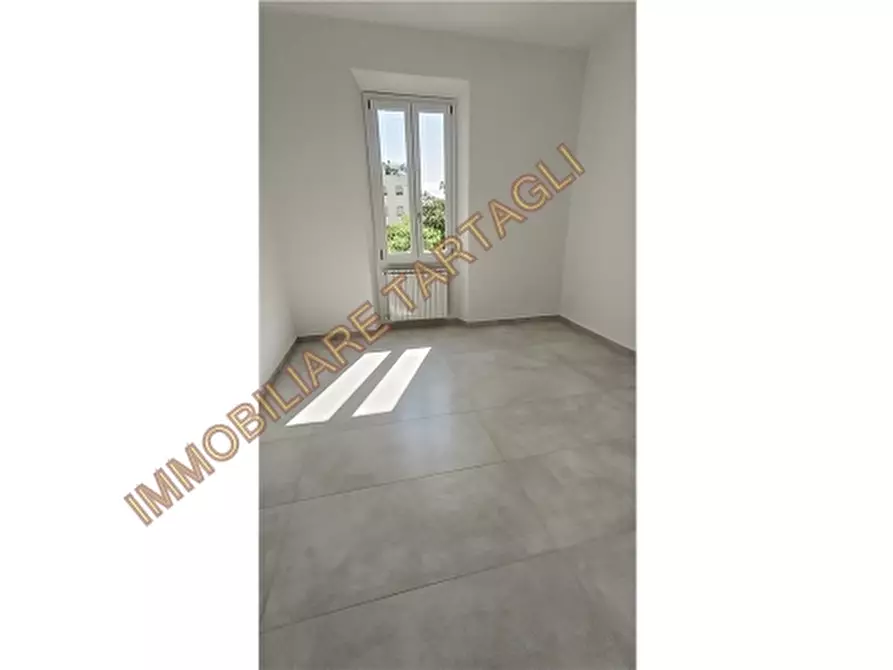 Immagine 10 di Appartamento in vendita  a Firenze