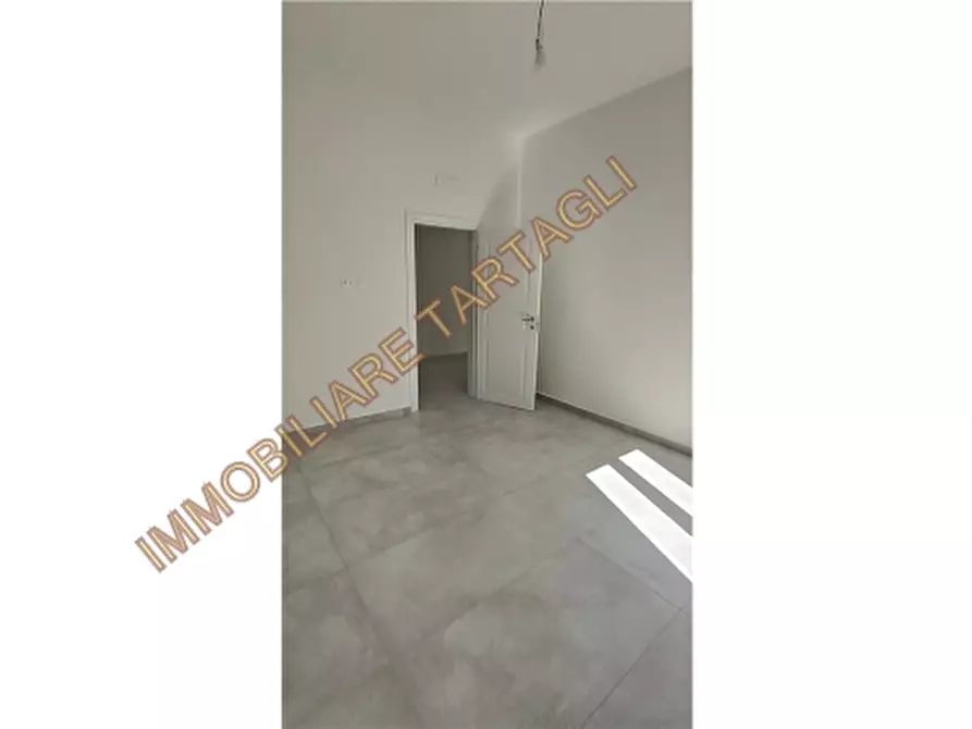 Immagine 11 di Appartamento in vendita  a Firenze