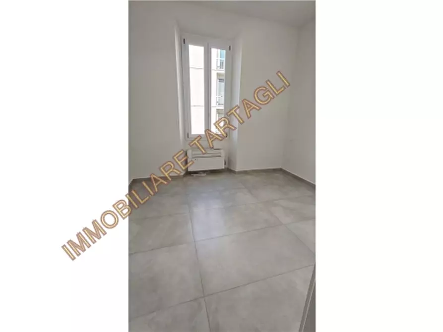 Immagine 3 di Appartamento in vendita  a Firenze