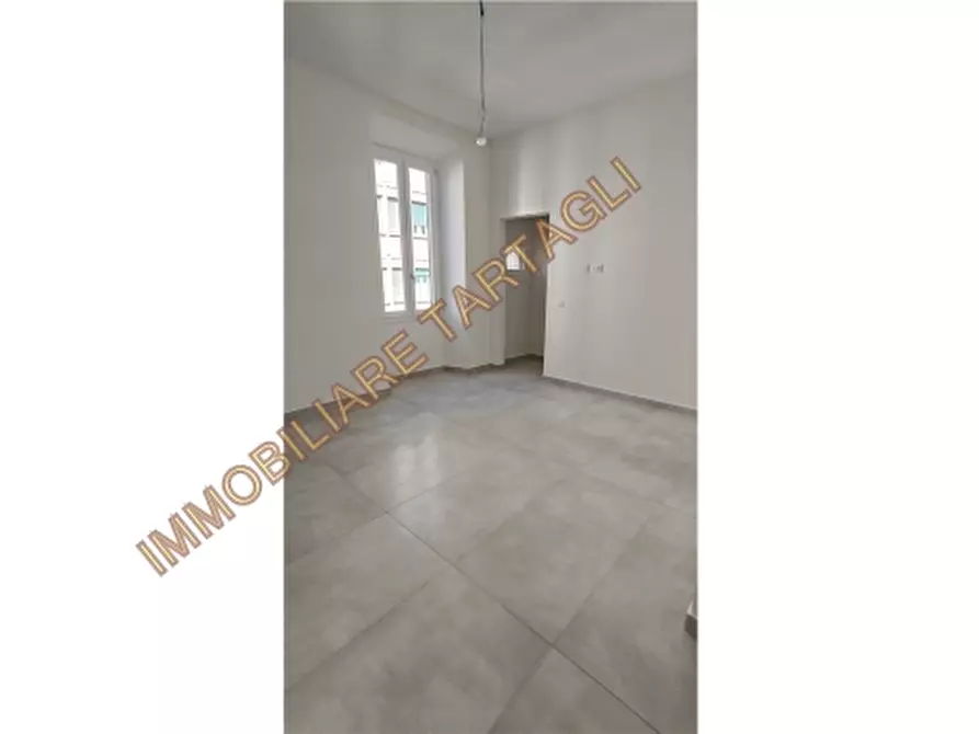 Immagine 4 di Appartamento in vendita  a Firenze