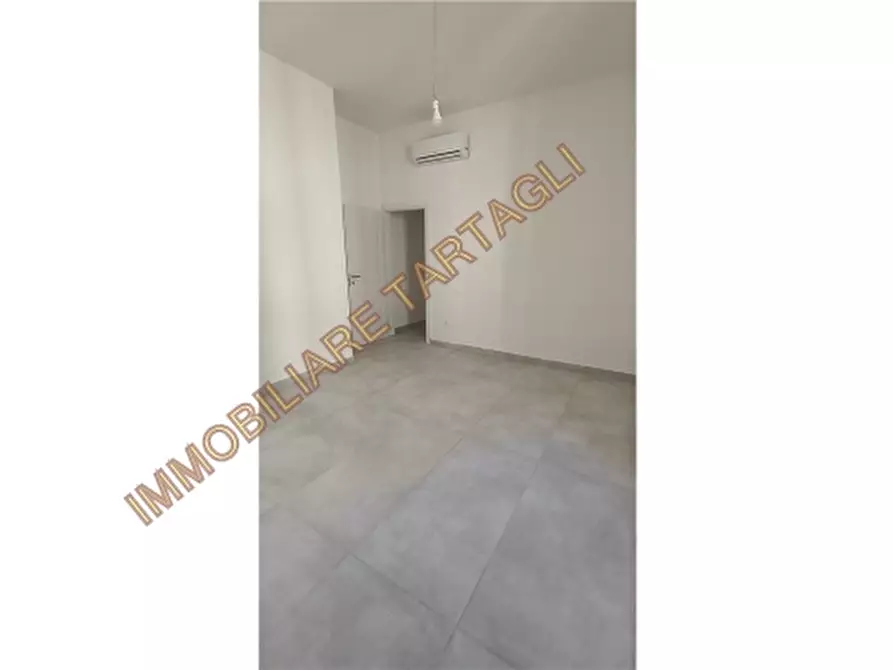 Immagine 6 di Appartamento in vendita  a Firenze