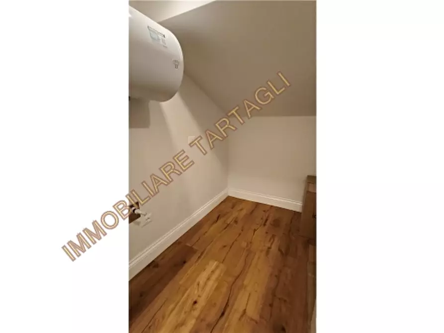 Immagine 8 di Appartamento in vendita  a Firenze