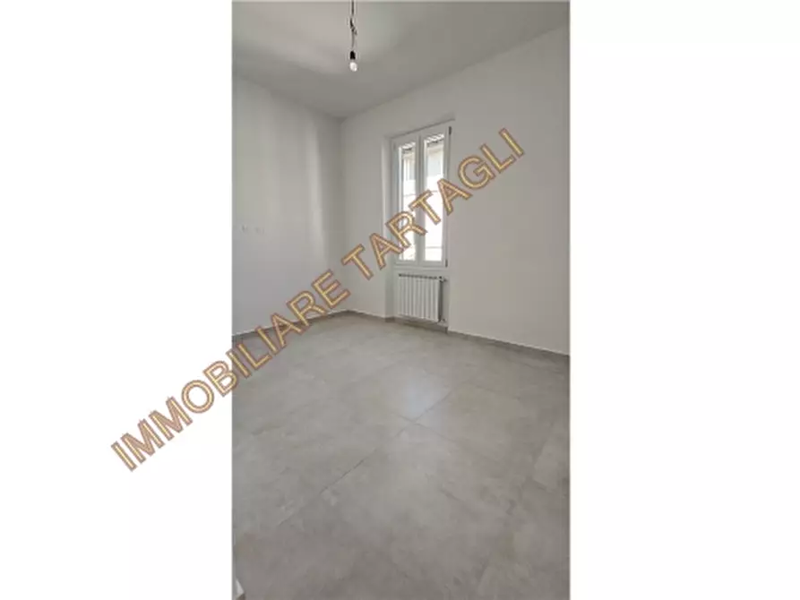 Immagine 4 di Appartamento in vendita  a Firenze