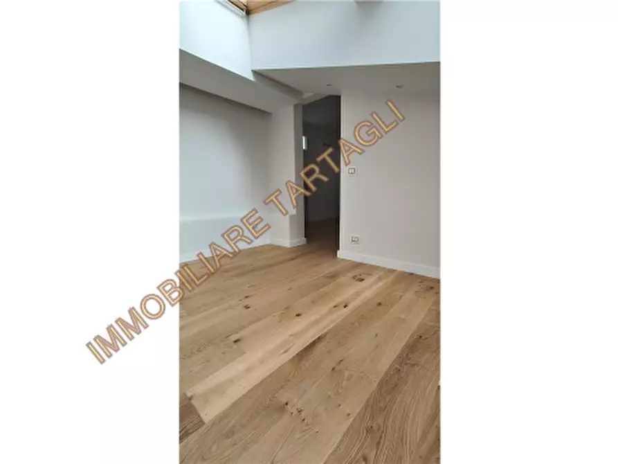 Immagine 7 di Appartamento in vendita  a Firenze