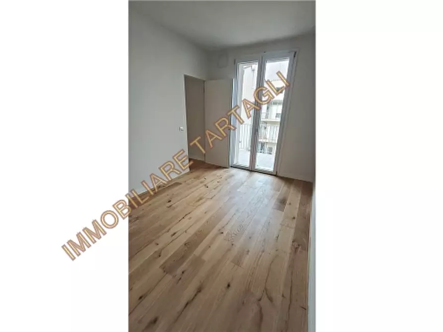 Immagine 16 di Appartamento in vendita  a Firenze