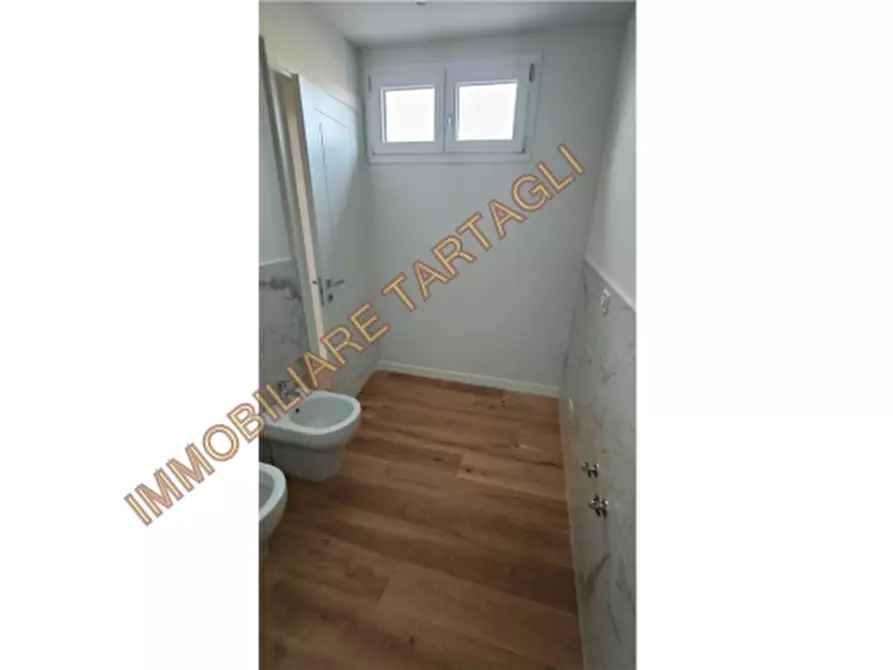 Immagine 19 di Appartamento in vendita  a Firenze