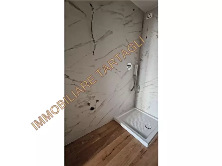 Immagine 23 di Appartamento in vendita  a Firenze