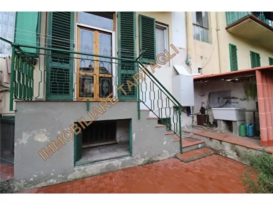 Immagine 18 di Appartamento in vendita  a Firenze