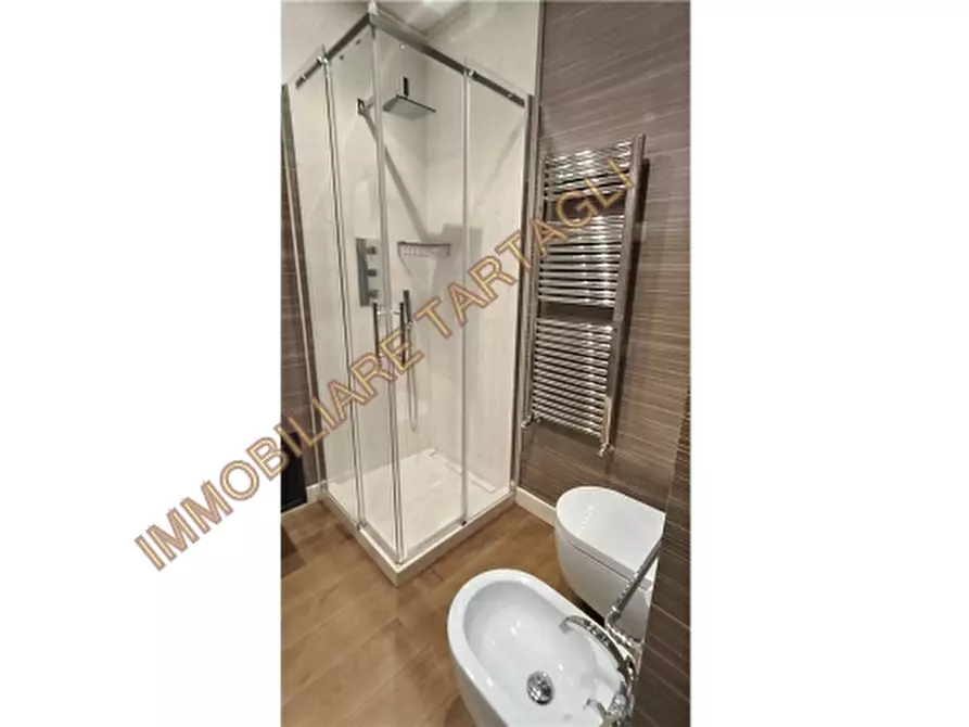 Immagine 13 di Appartamento in affitto  a Firenze