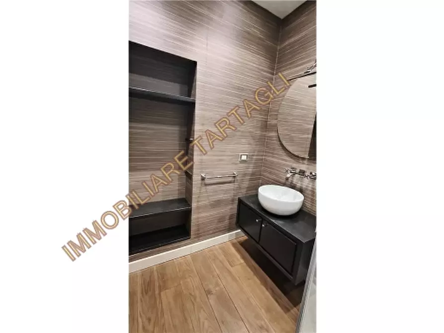 Immagine 14 di Appartamento in affitto  a Firenze