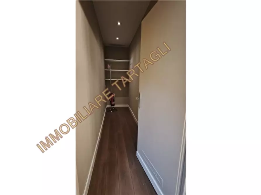 Immagine 26 di Appartamento in affitto  a Firenze