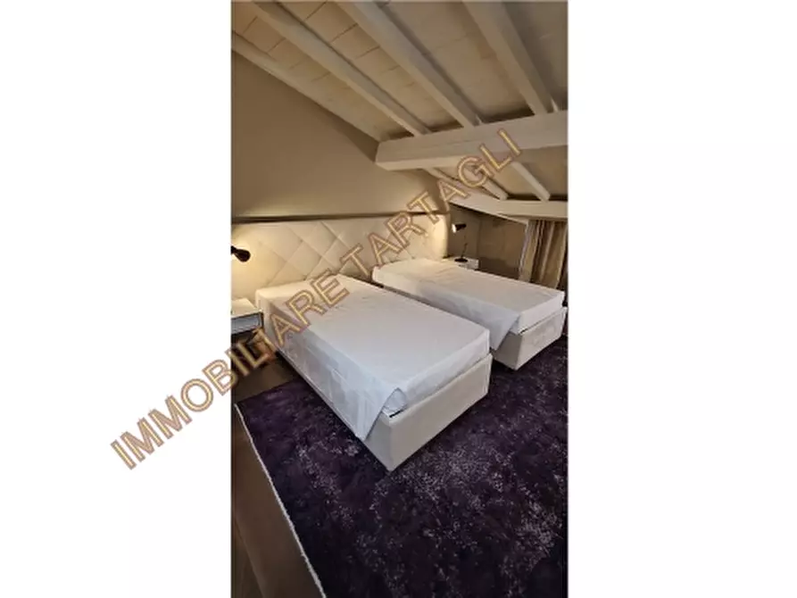 Immagine 33 di Appartamento in affitto  a Firenze