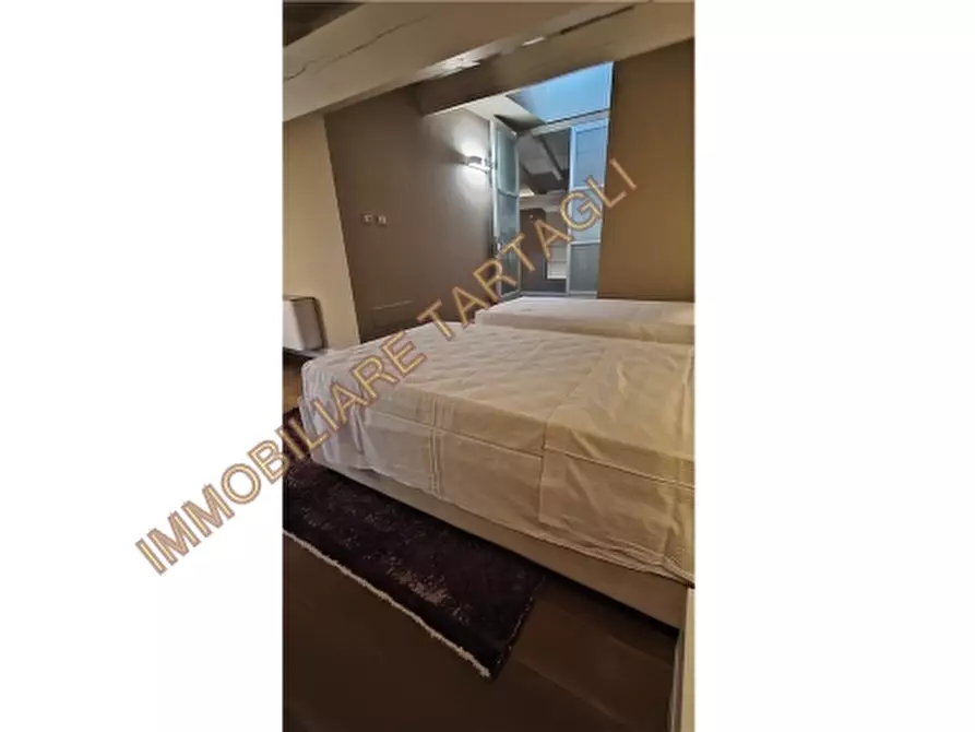 Immagine 36 di Appartamento in affitto  a Firenze