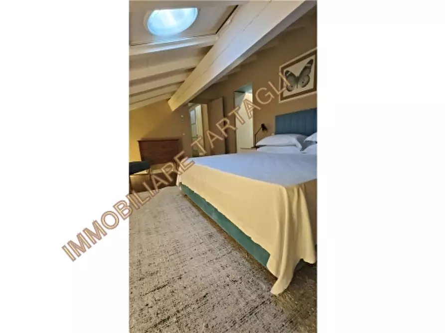 Immagine 47 di Appartamento in affitto  a Firenze