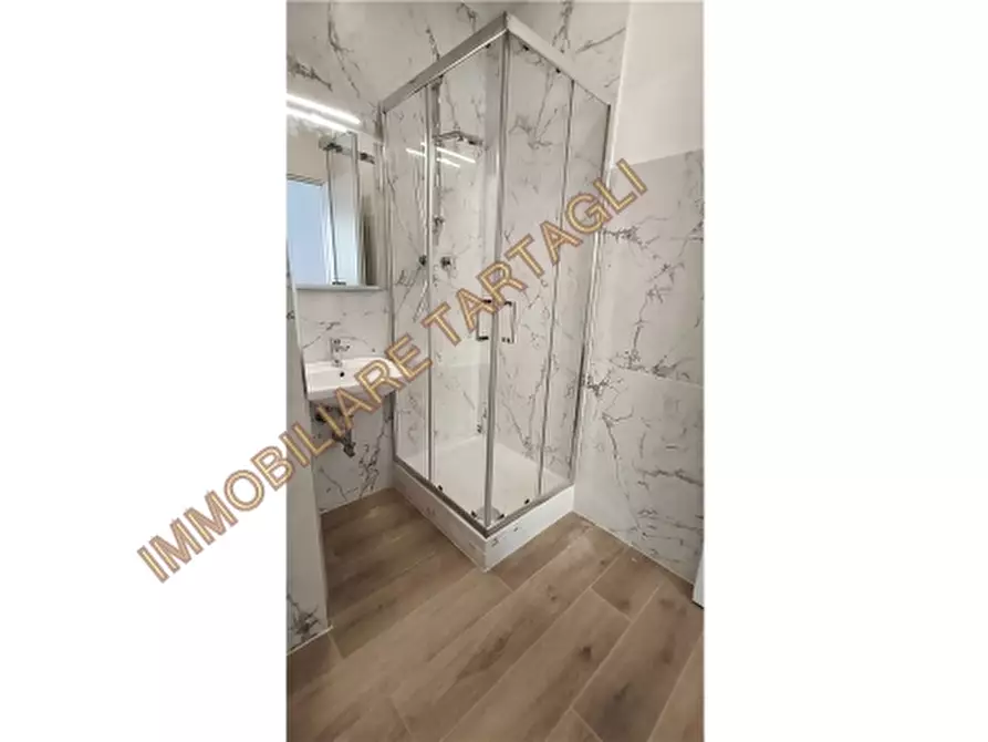 Immagine 11 di Appartamento in affitto  a Firenze