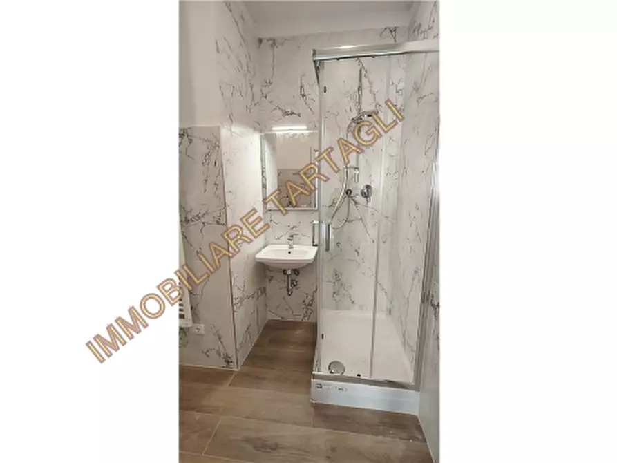 Immagine 12 di Appartamento in affitto  a Firenze