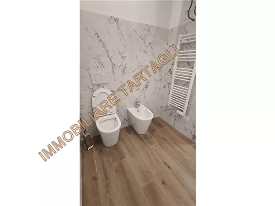 Immagine 13 di Appartamento in affitto  a Firenze