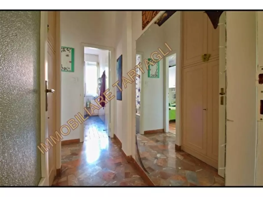 Immagine 4 di Appartamento in vendita  a Firenze