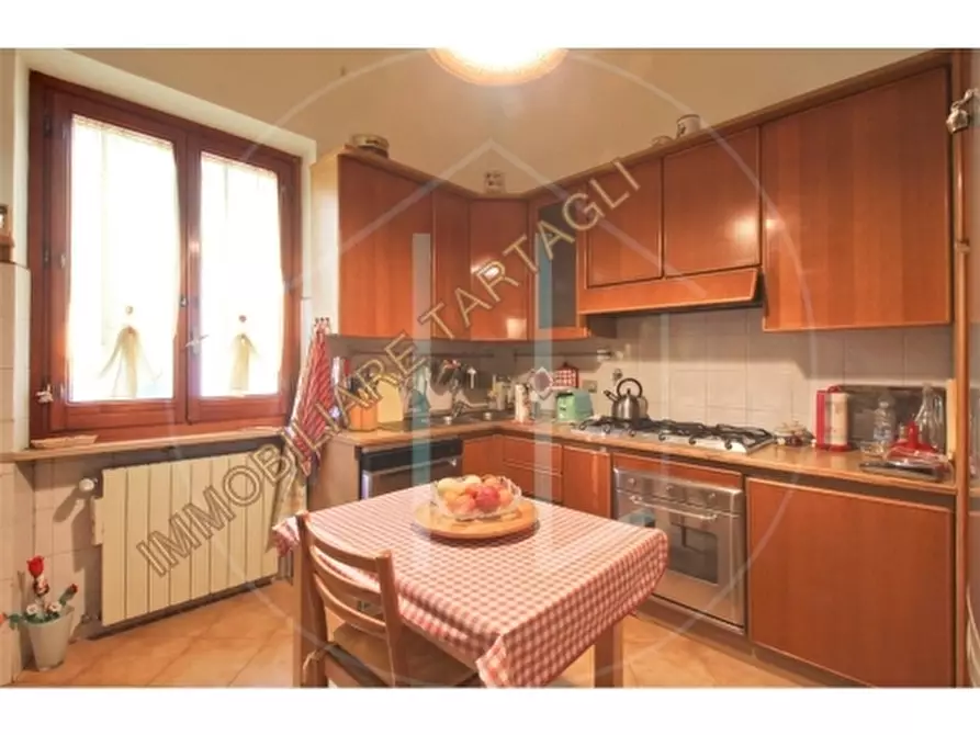 Immagine 5 di Appartamento in vendita  a Firenze