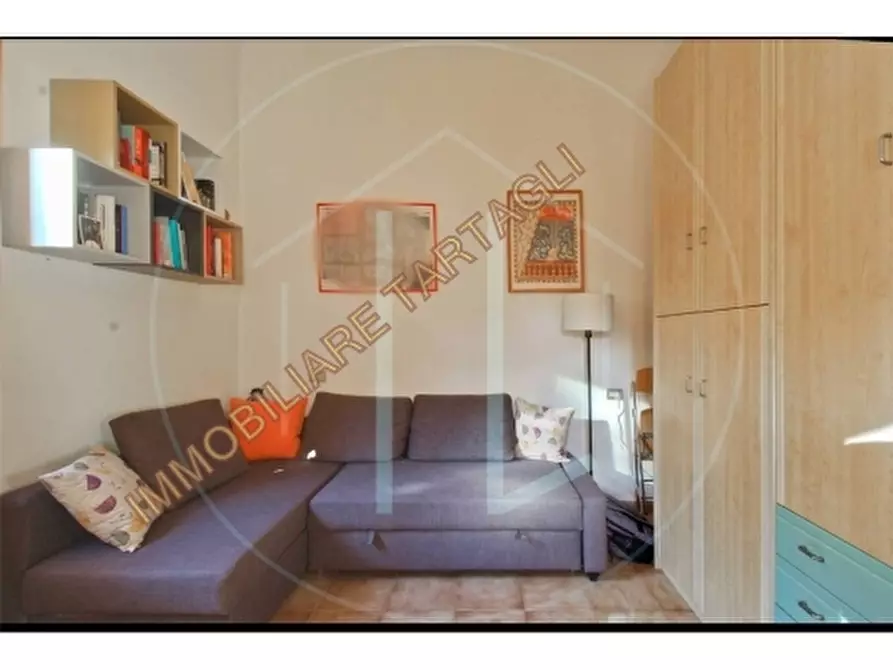 Immagine 12 di Appartamento in vendita  a Firenze