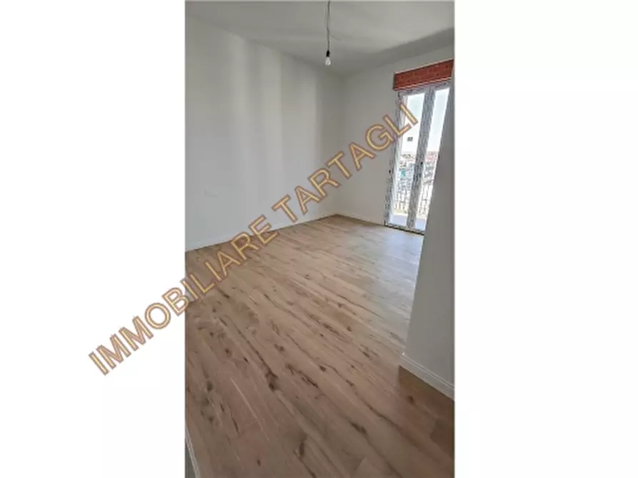 Immagine 9 di Appartamento in vendita  a Firenze