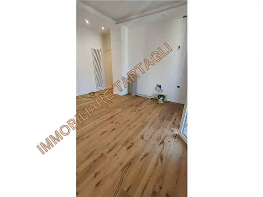 Immagine 3 di Appartamento in vendita  a Firenze