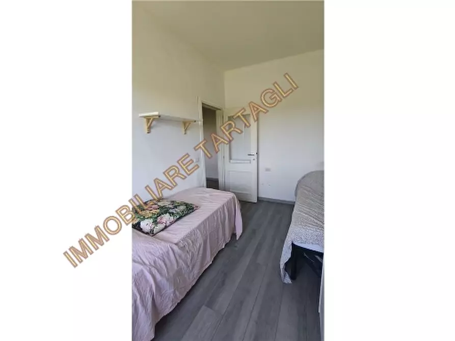 Immagine 12 di Appartamento in vendita  a Firenze