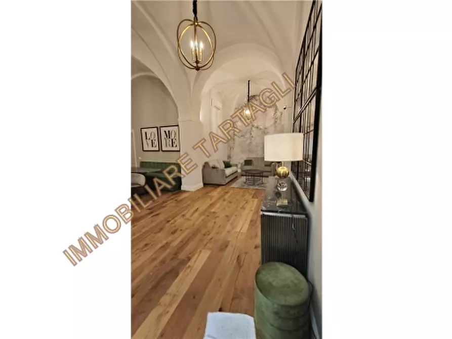 Immagine 2 di Appartamento in vendita  a Firenze