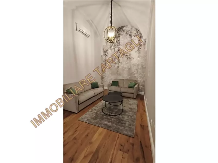 Immagine 6 di Appartamento in vendita  a Firenze