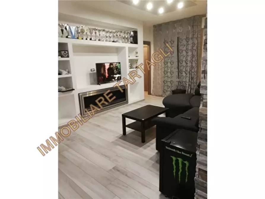 Immagine 1 di Appartamento in vendita  a Reggello