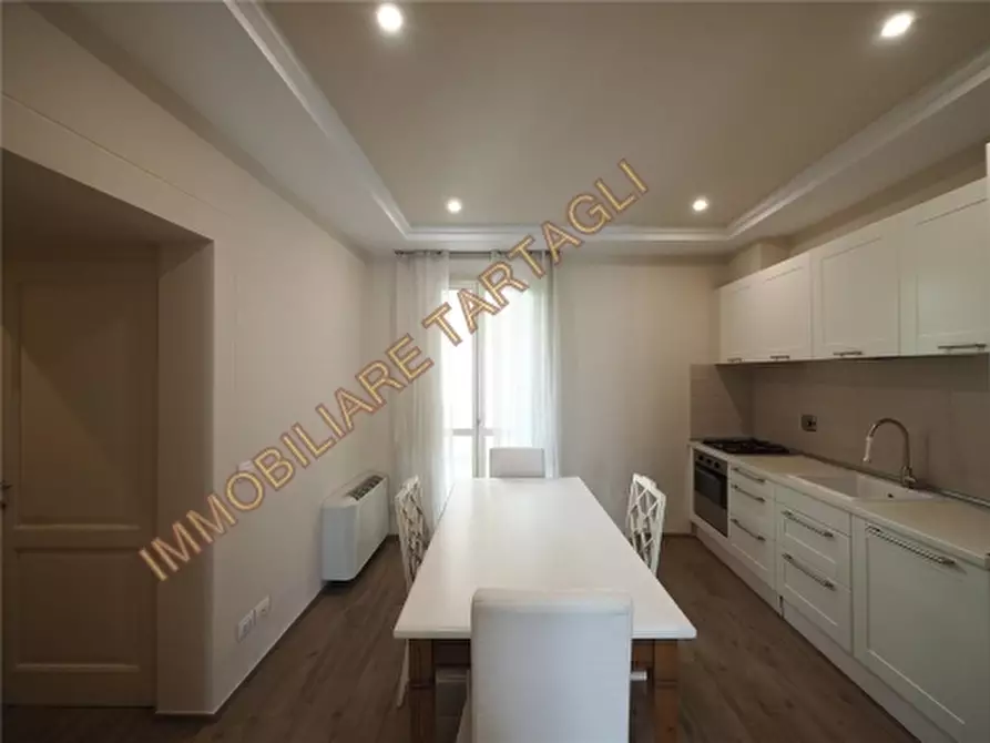 Immagine 1 di Appartamento in affitto  a Firenze