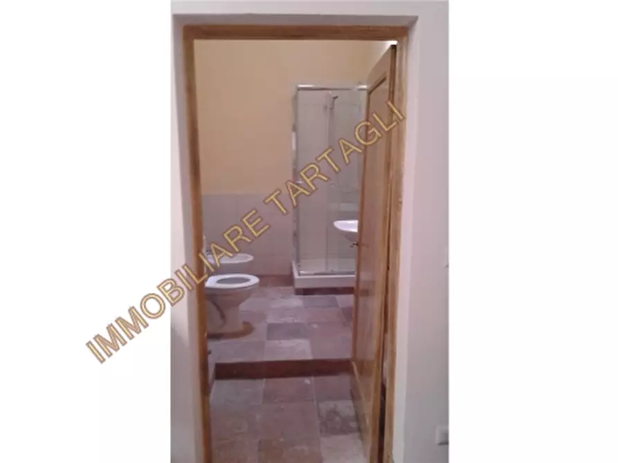 Immagine 11 di Villa in vendita  a Firenze