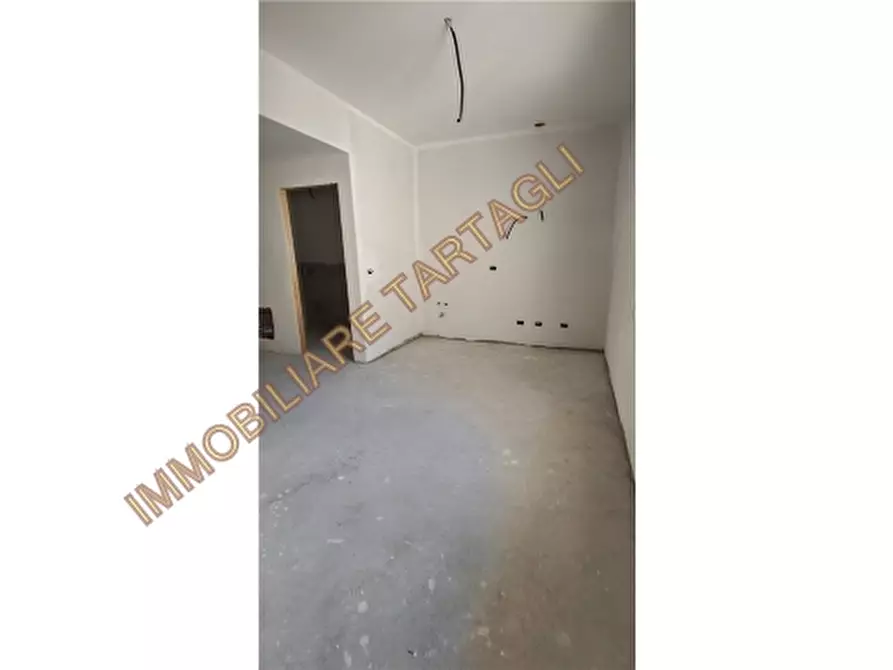 Immagine 5 di Villa in vendita  a Firenze